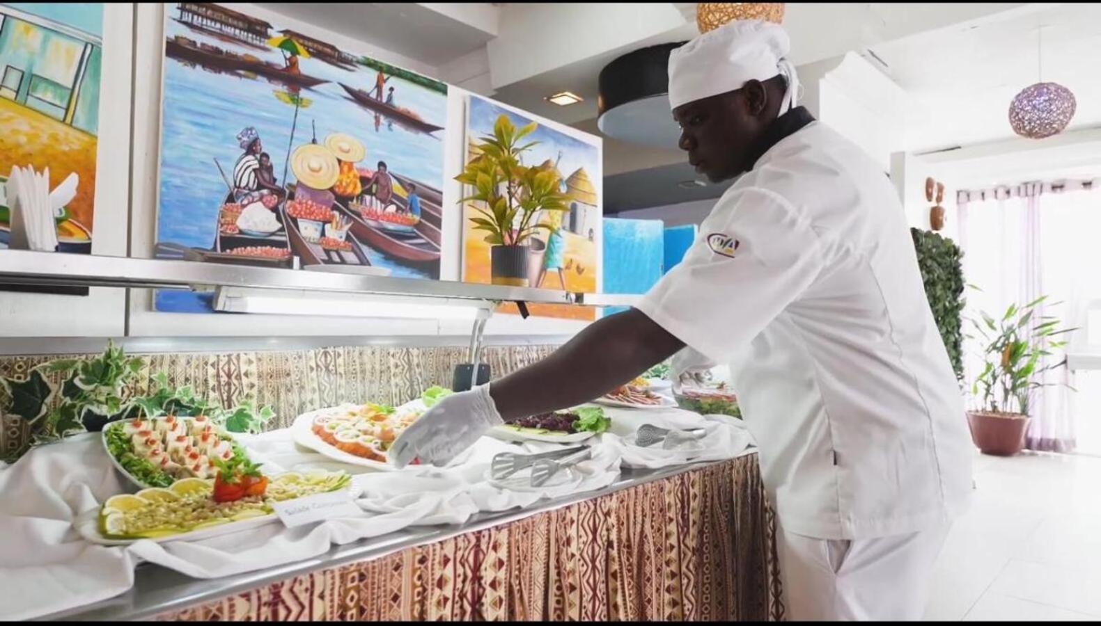 Nobila Airport Hotel Cotonou Extérieur photo