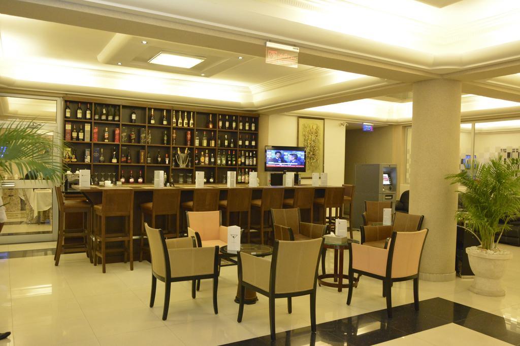 Nobila Airport Hotel Cotonou Extérieur photo