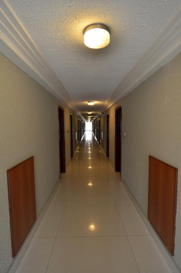 Nobila Airport Hotel Cotonou Extérieur photo