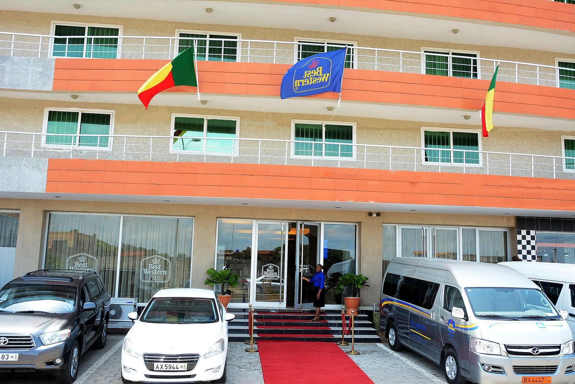 Nobila Airport Hotel Cotonou Extérieur photo