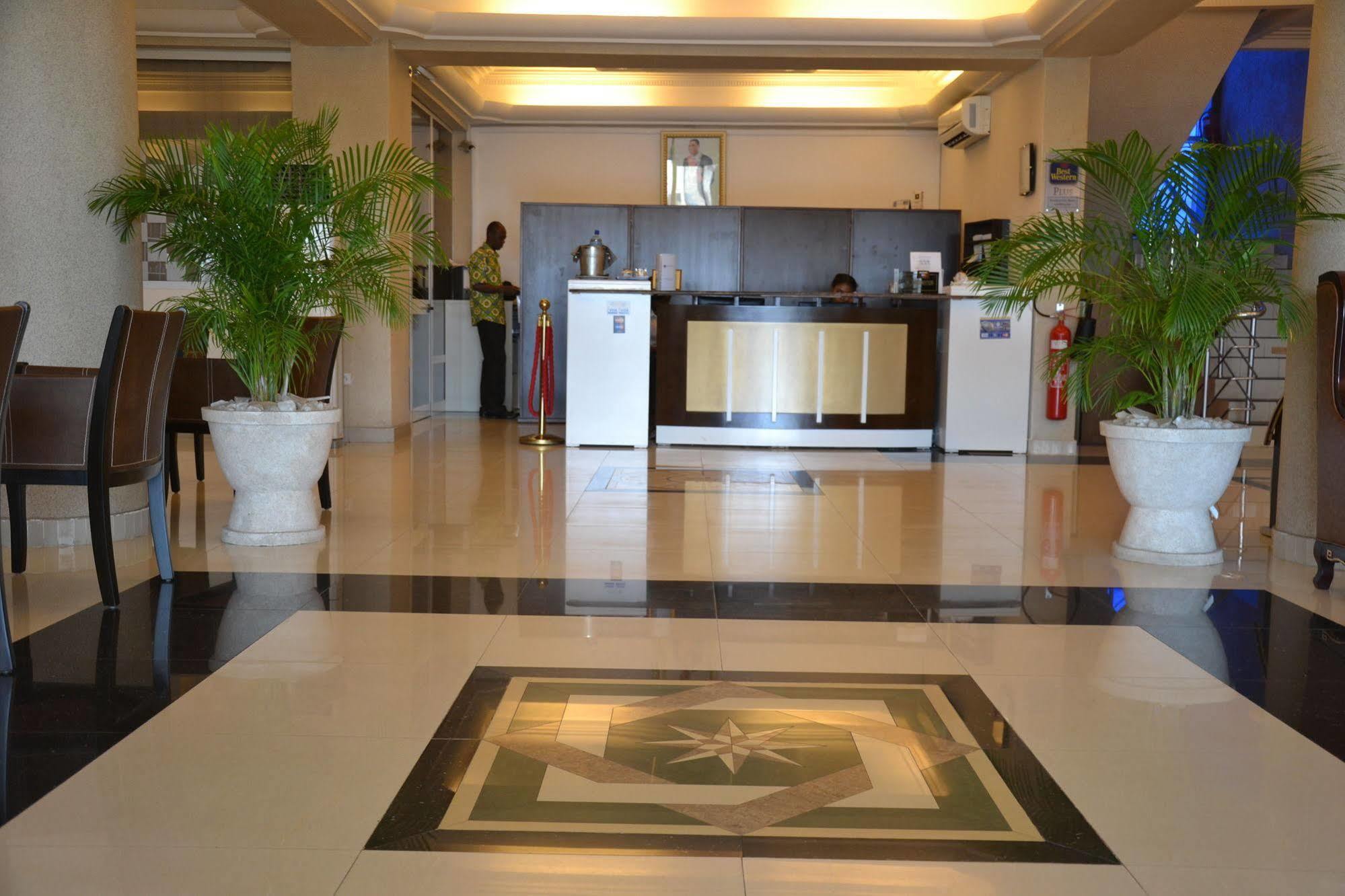 Nobila Airport Hotel Cotonou Extérieur photo