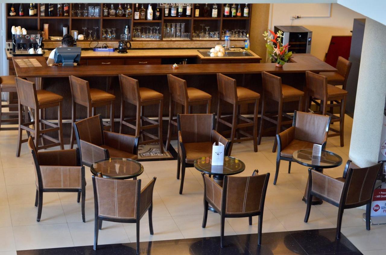 Nobila Airport Hotel Cotonou Extérieur photo